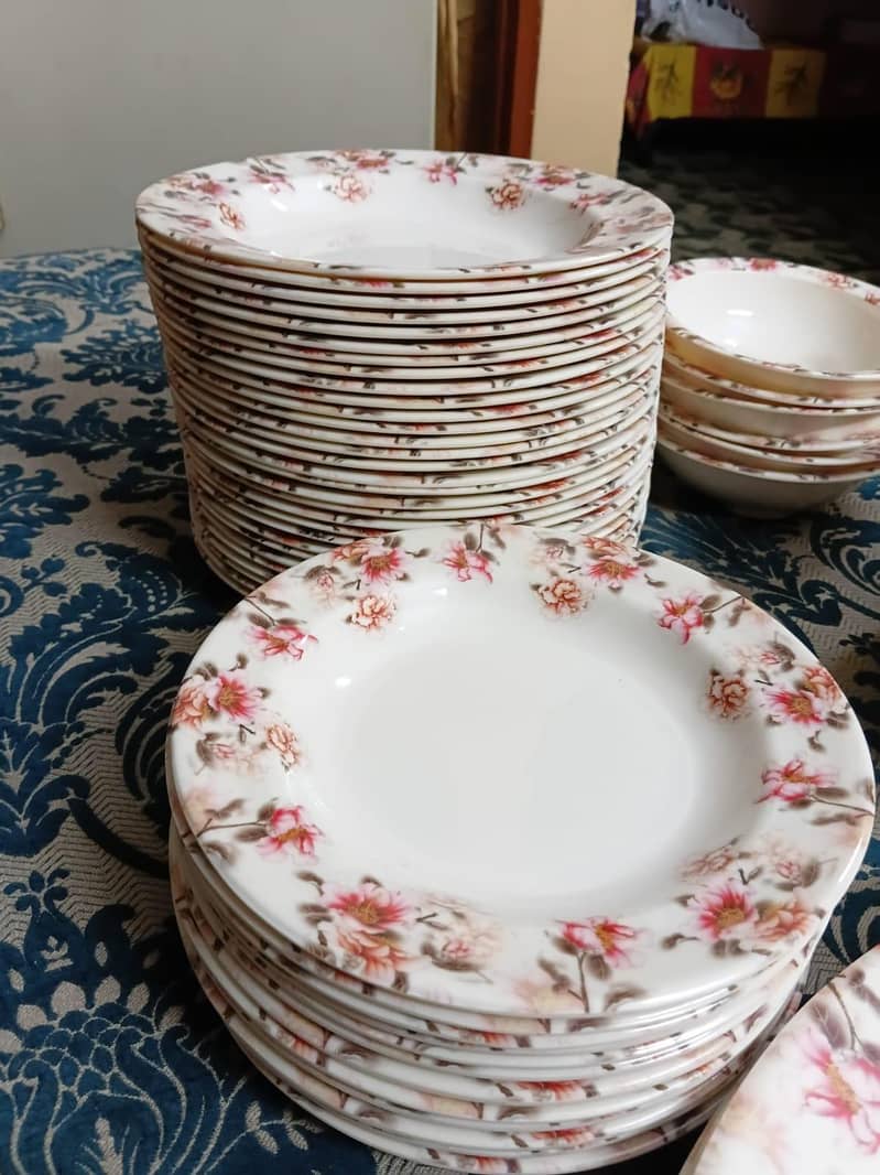 Plastic Dinner set 5