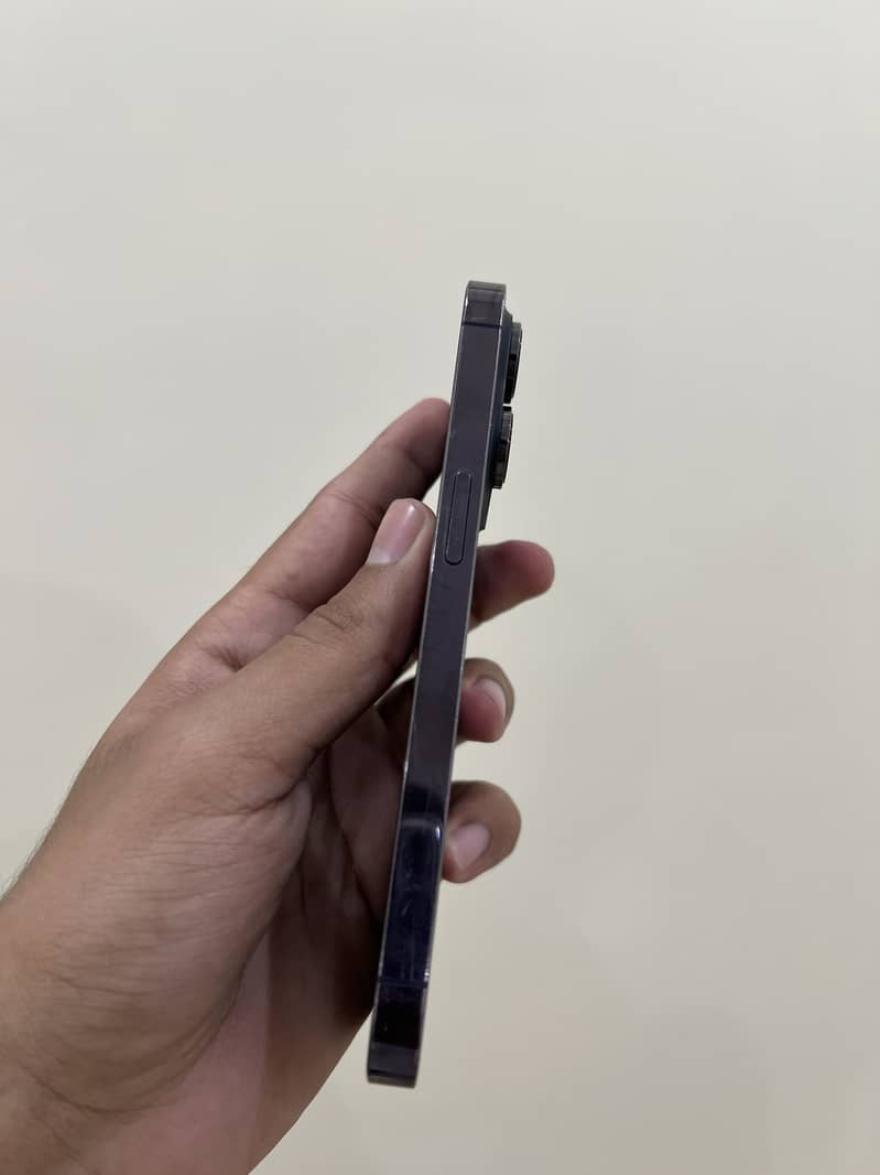 Apple iPhone 14 Pro 4