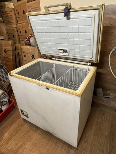 Deep freezer for sale