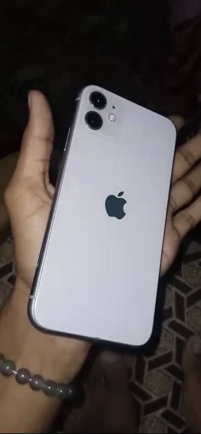 Apple iPhone 11