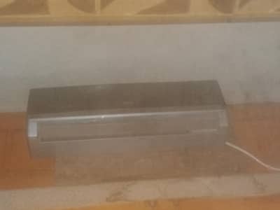 gree ac 1 ton for sale need money
