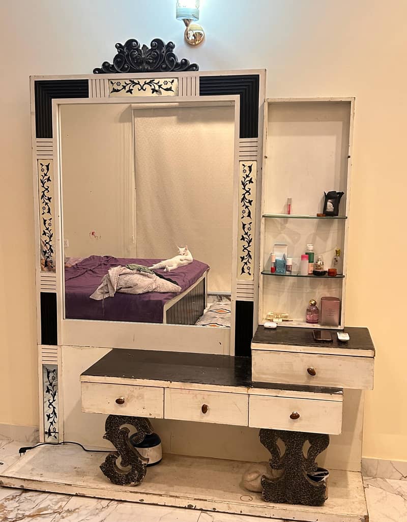 bed and dressing table 2
