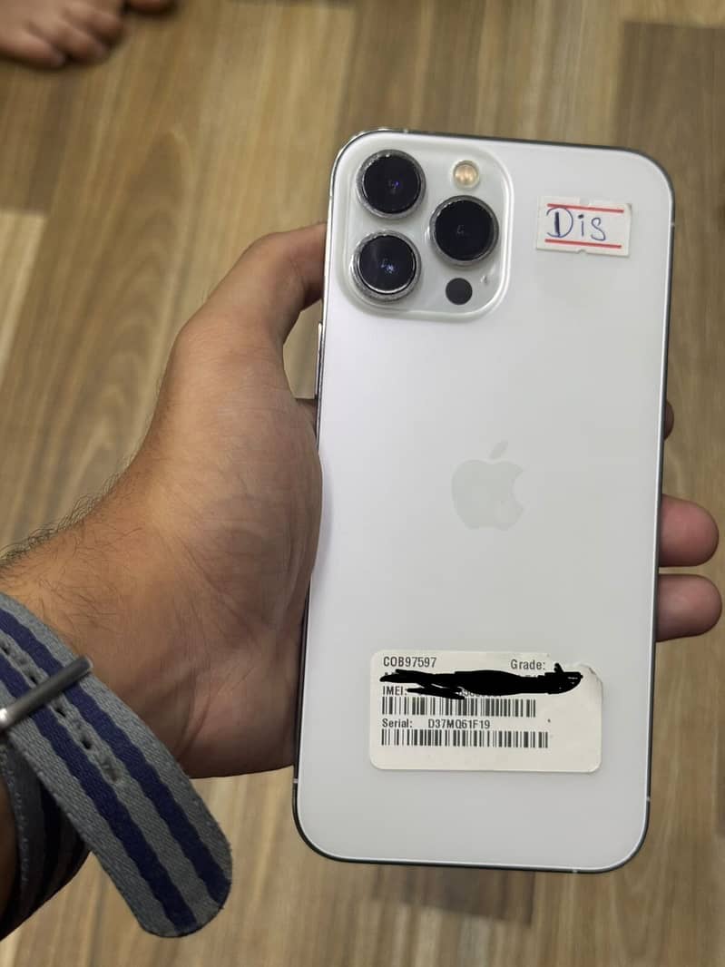 Apple iPhone 13 Pro Max 3