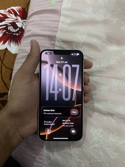 iPhone 13