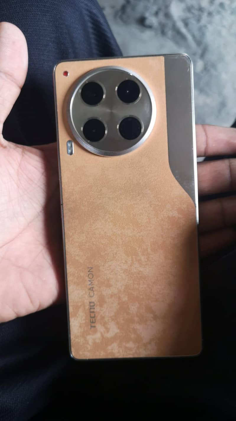 Tecno CAMON 30 2