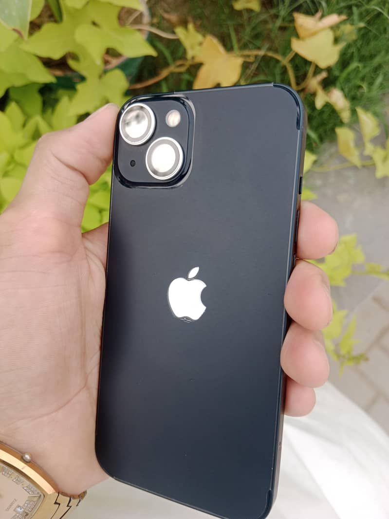 Apple iPhone 13 6