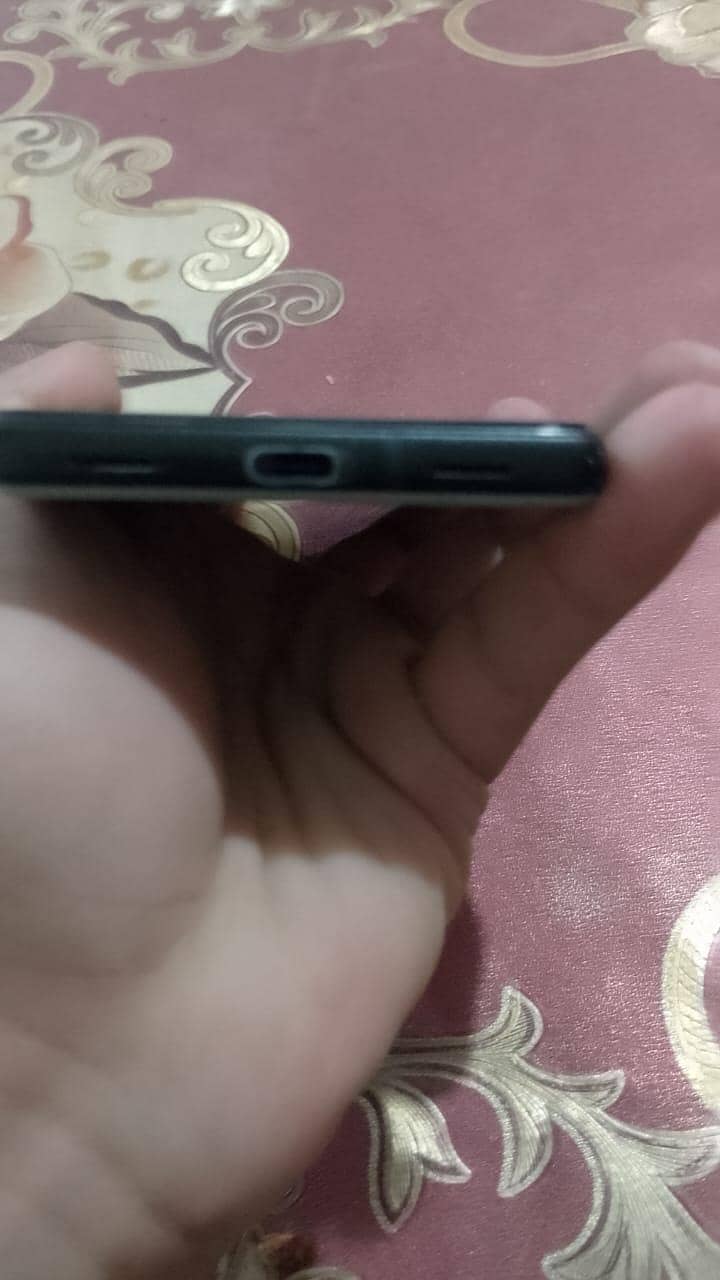 Google Pixel 6a 5