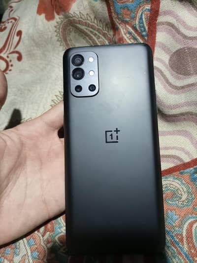 One Plus 9R