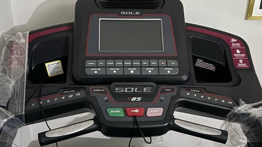 SOLE F85 Treadmill