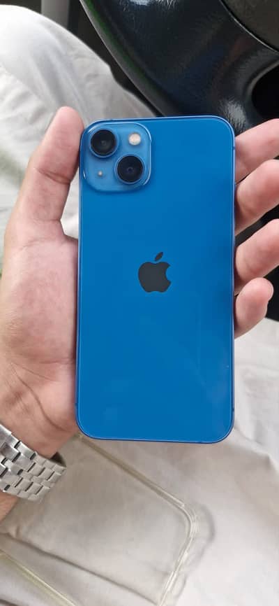 Apple iPhone 13