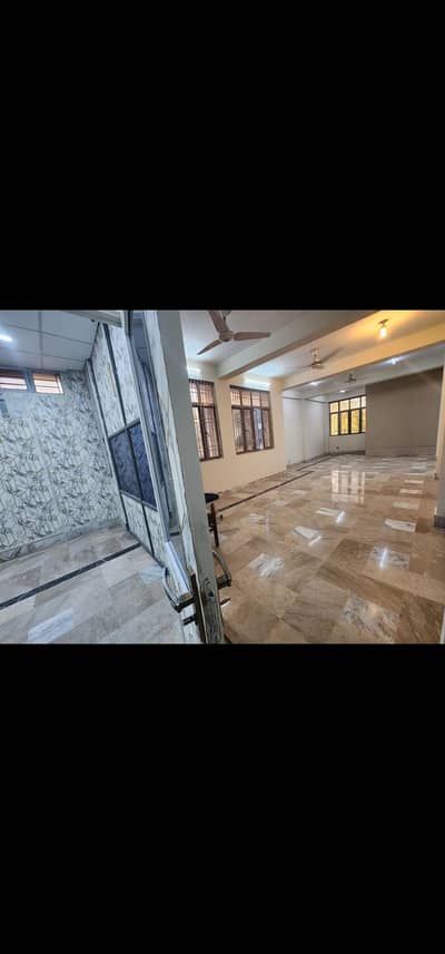 An office Sized 30'x50', 50 meters from Murree Rd, Faizabad