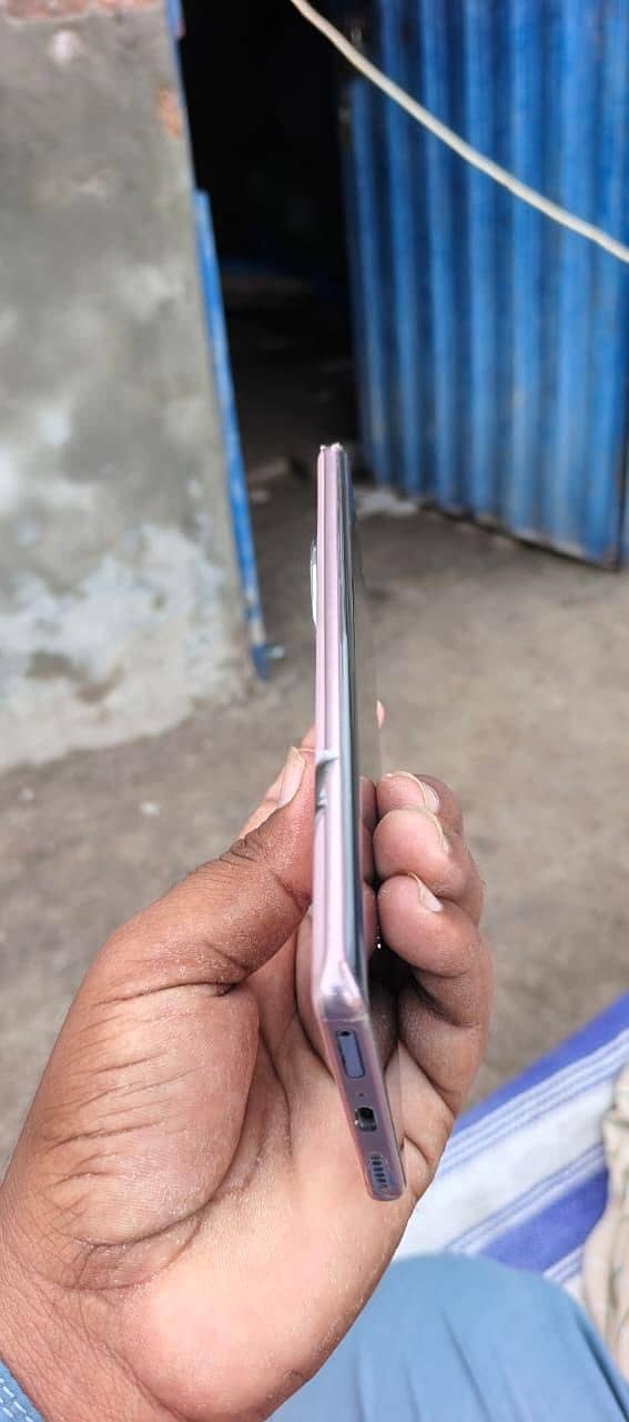 Infinix Zero 40 3