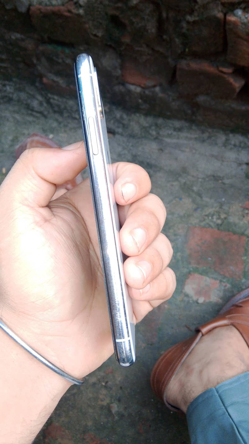 Apple iPhone X 1