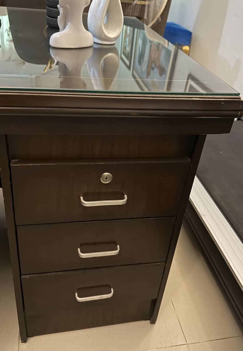 Executive Office Table 2
