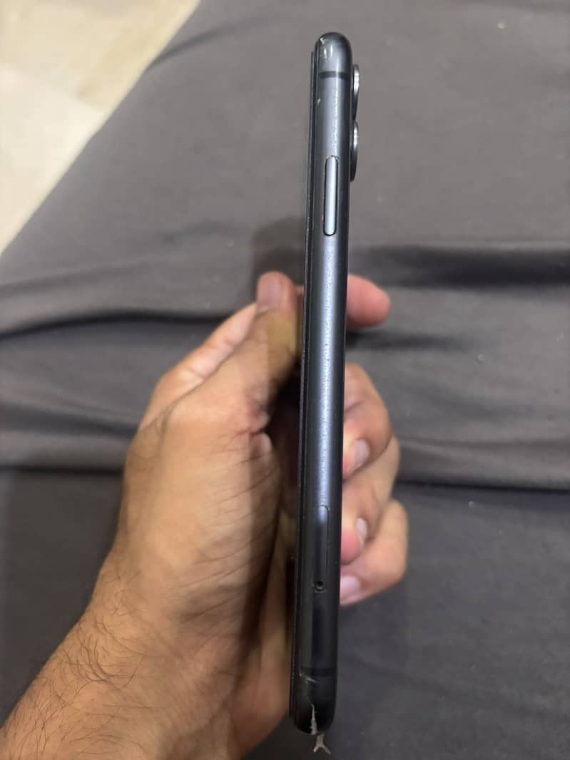 Apple iPhone 11 5