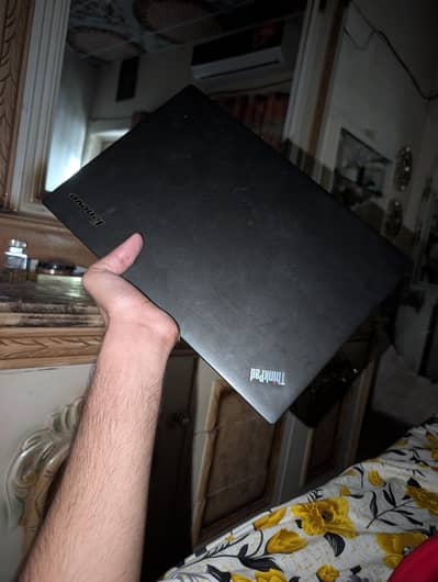 LENOVO X1 CARBON
