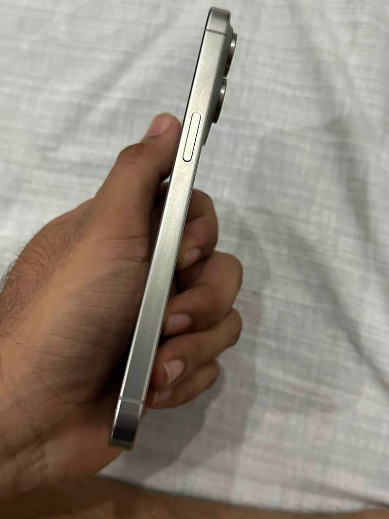 iphone 15 pro max 1