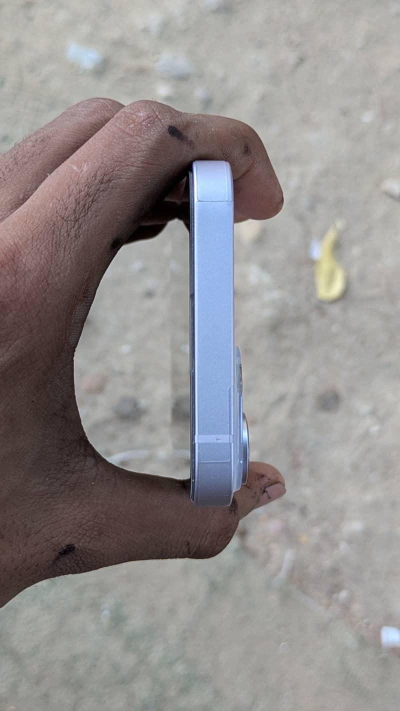 Apple iPhone 14 1