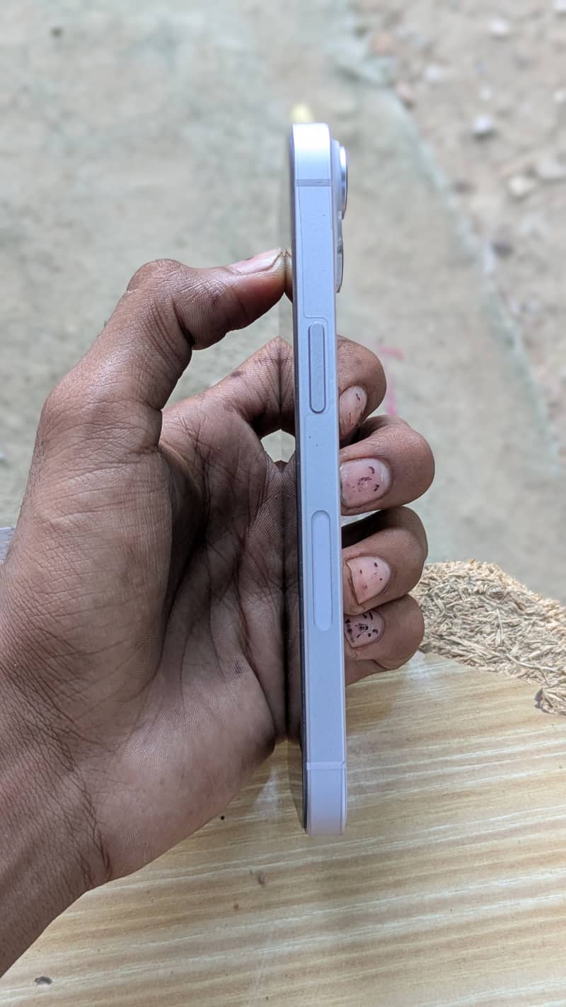 Apple iPhone 14 5