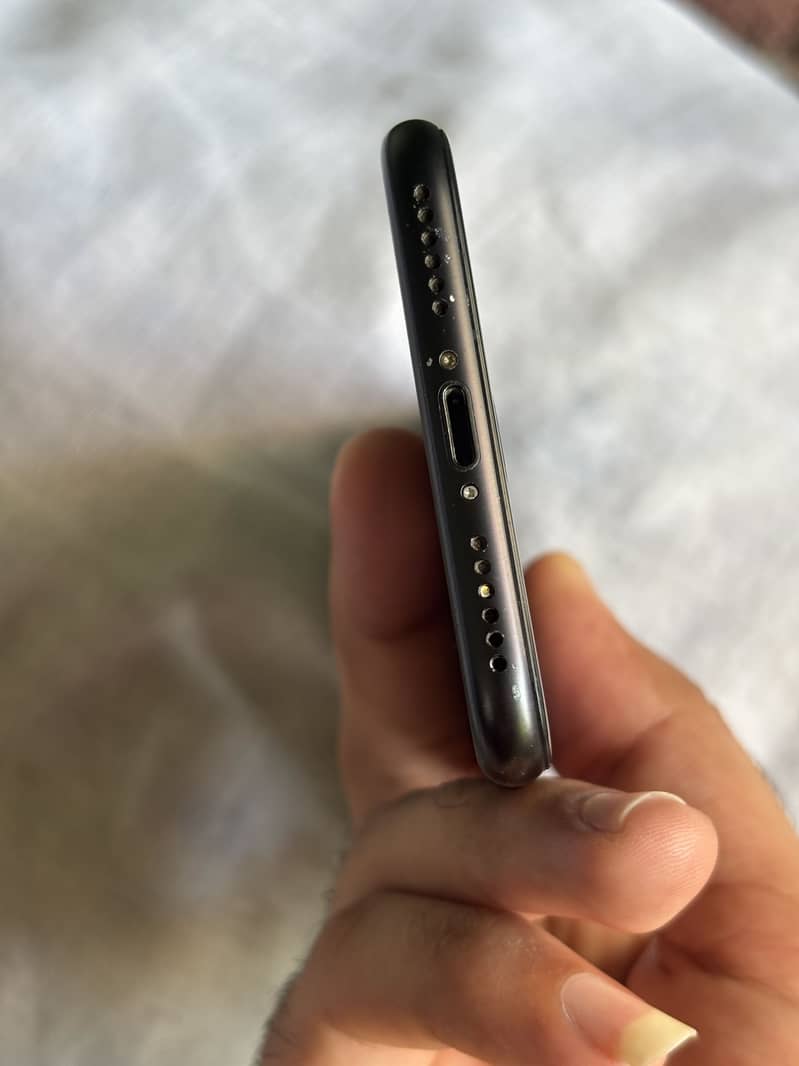 Apple iPhone 7 4