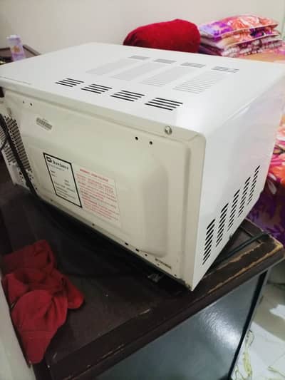 Dawlance microwave oven 22000