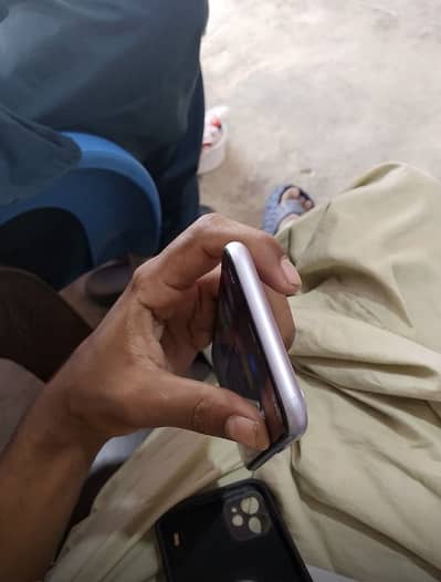Apple iPhone 11