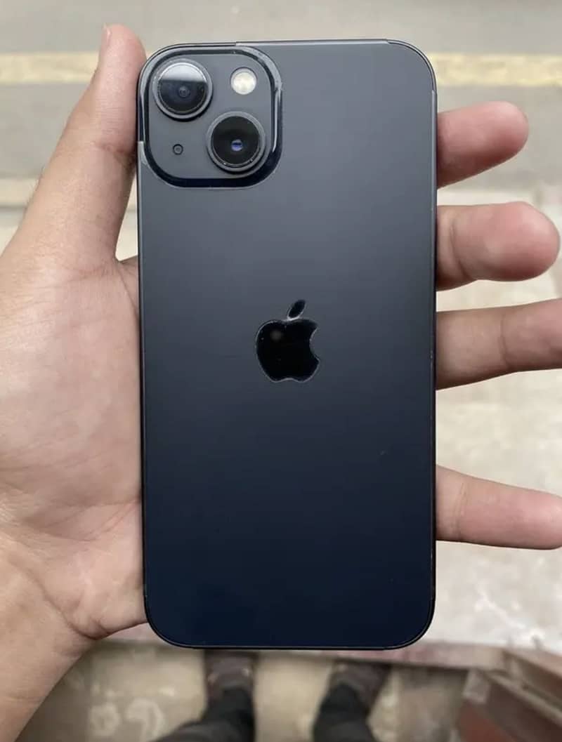 Apple iPhone 13 jv 0