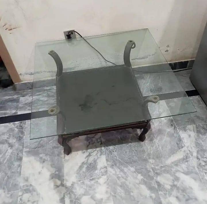 2 small side tables 1 large table 2