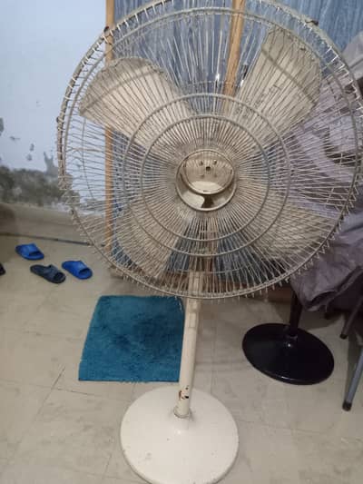 Pedestal fan available for sale