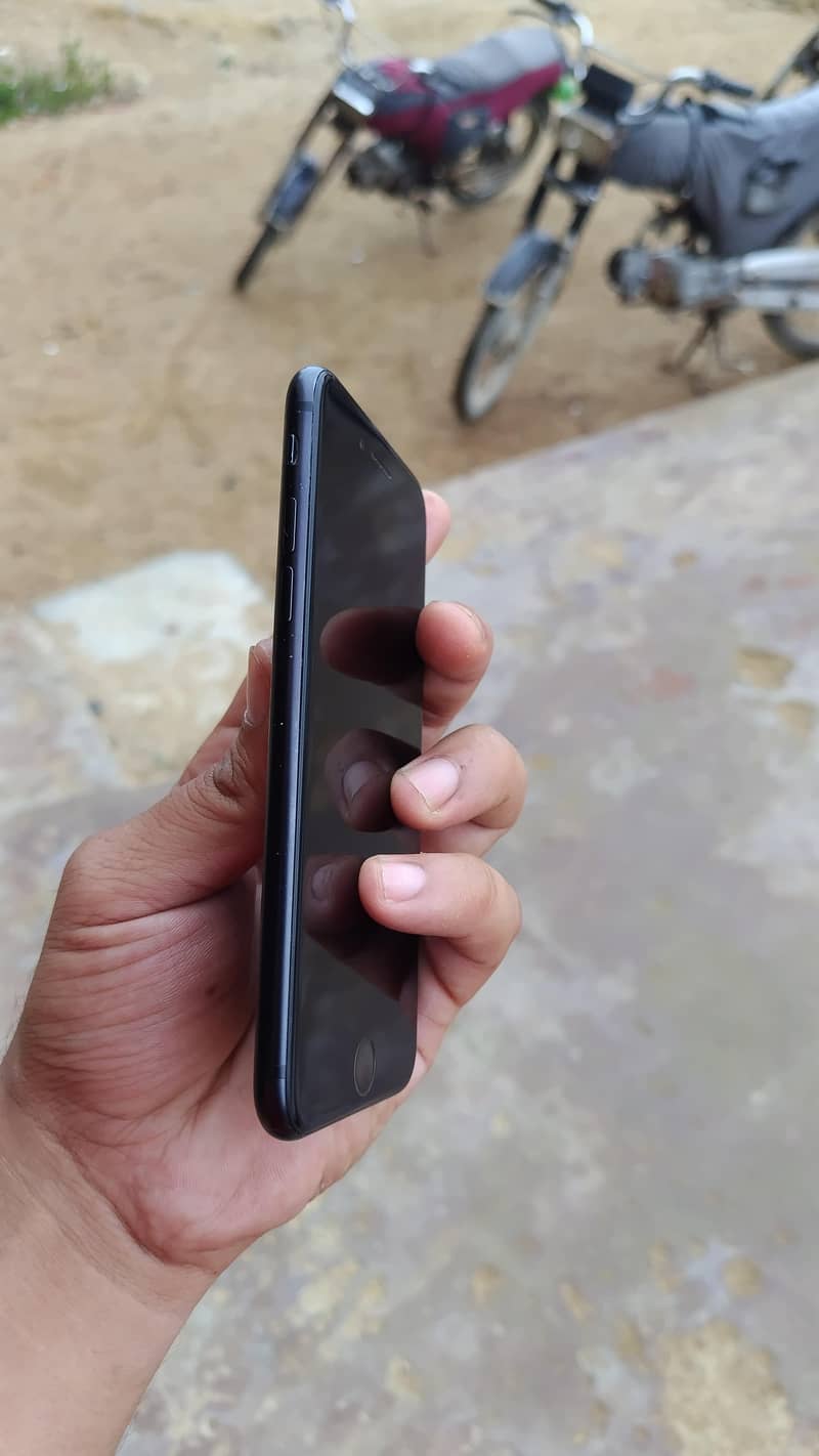 Apple iPhone SE 1