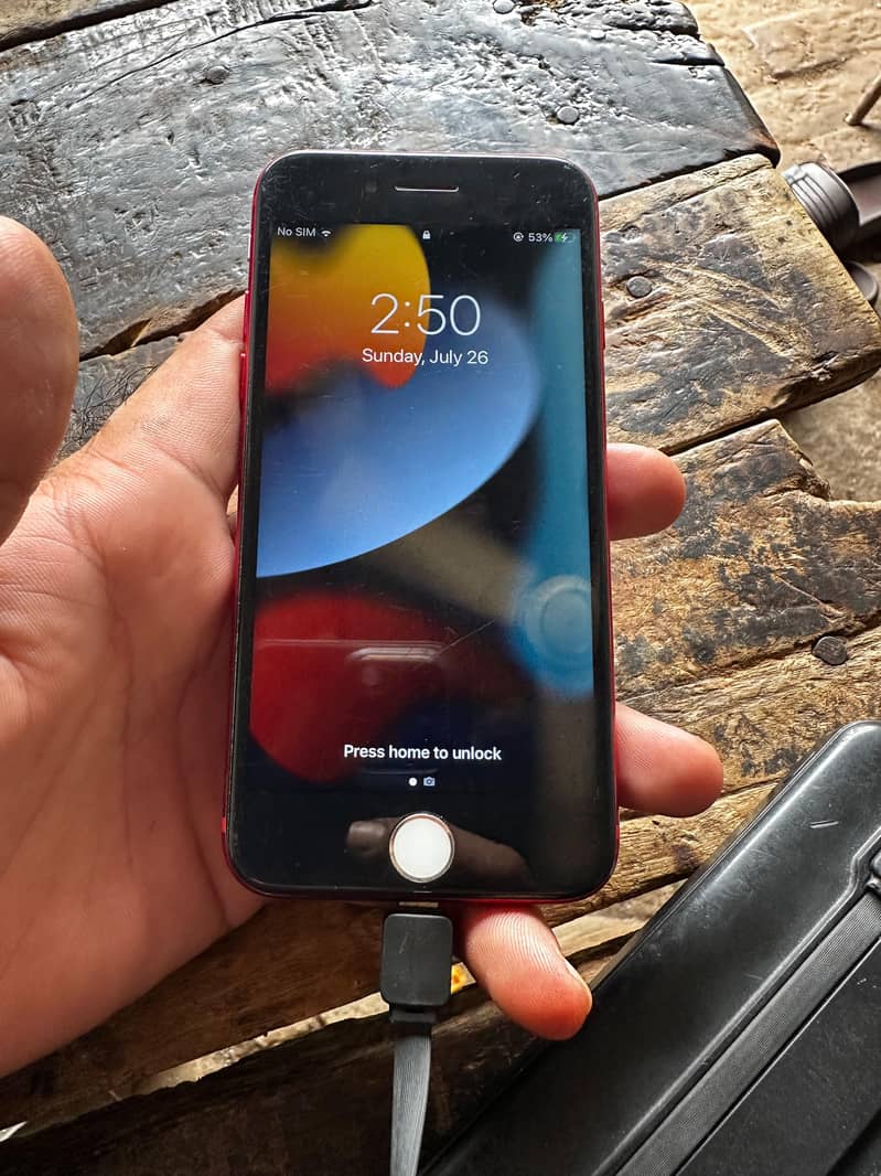 Apple iPhone 7 0