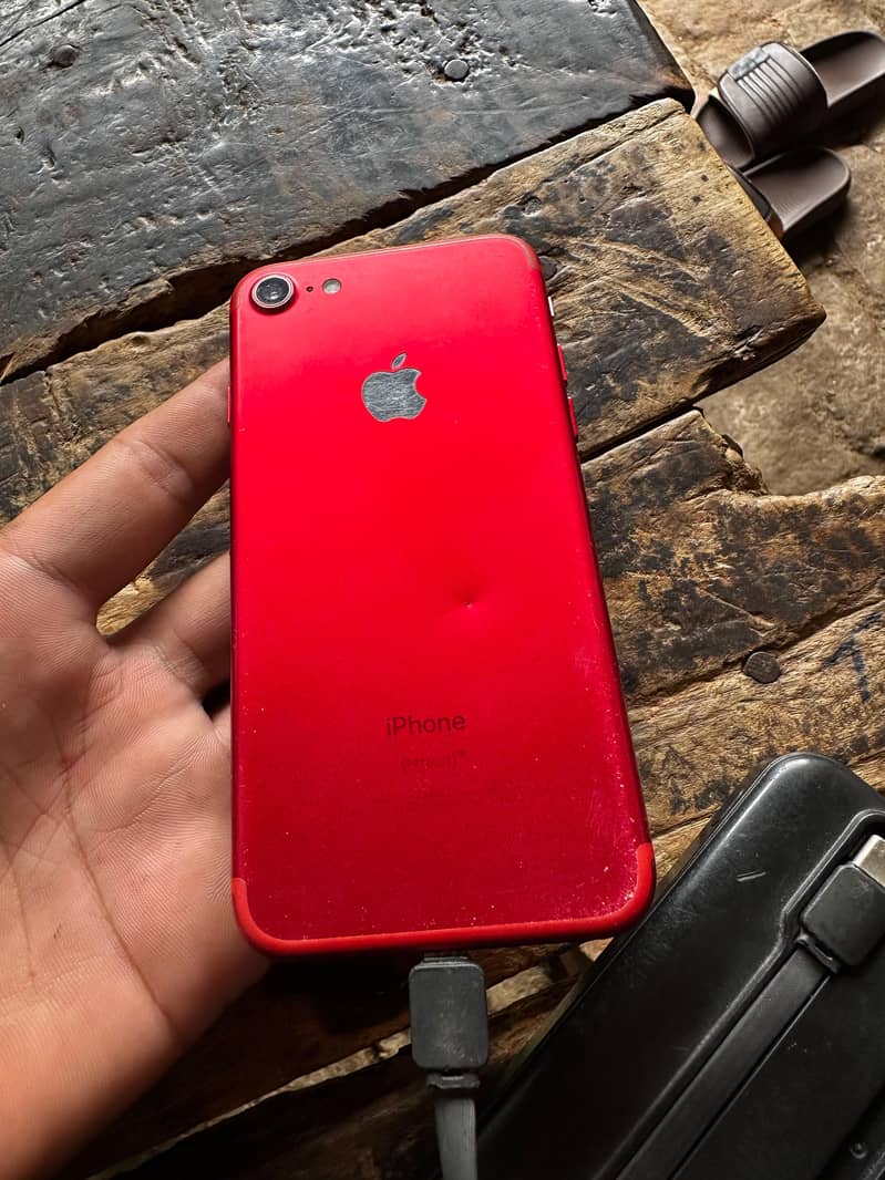 Apple iPhone 7 1