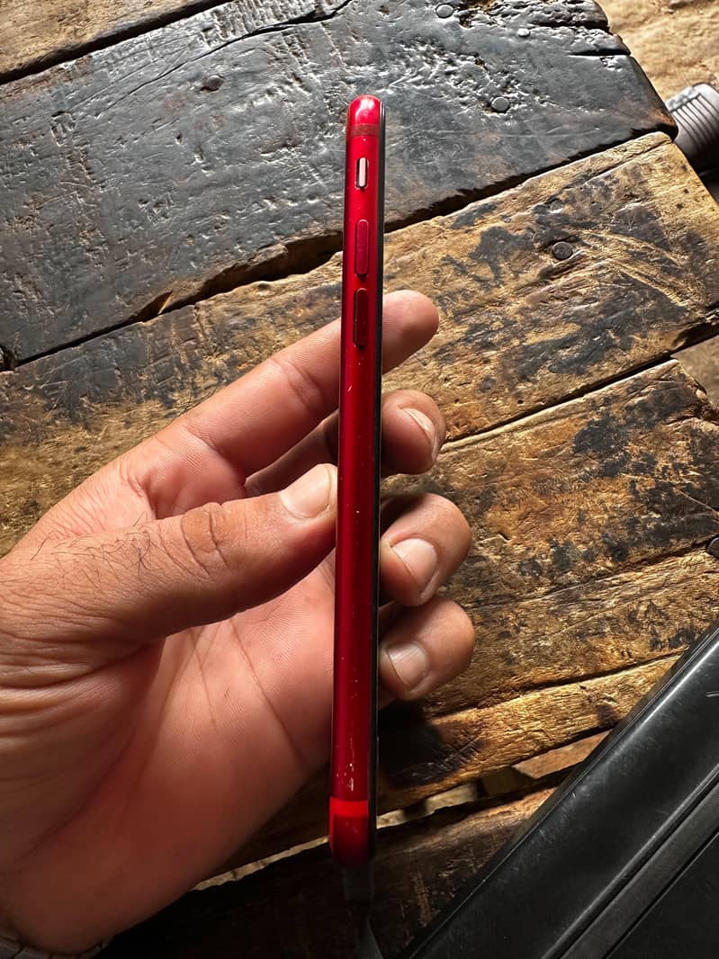 Apple iPhone 7 3