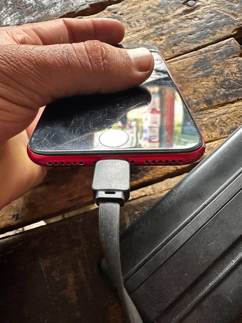 Apple iPhone 7 4