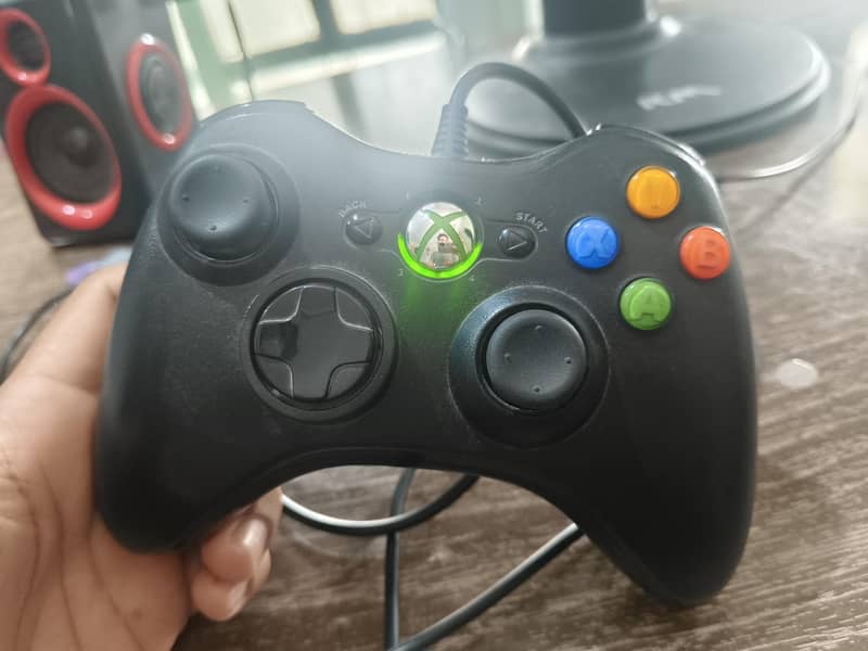 Xbox 360 Controller Used Window &  Game 0