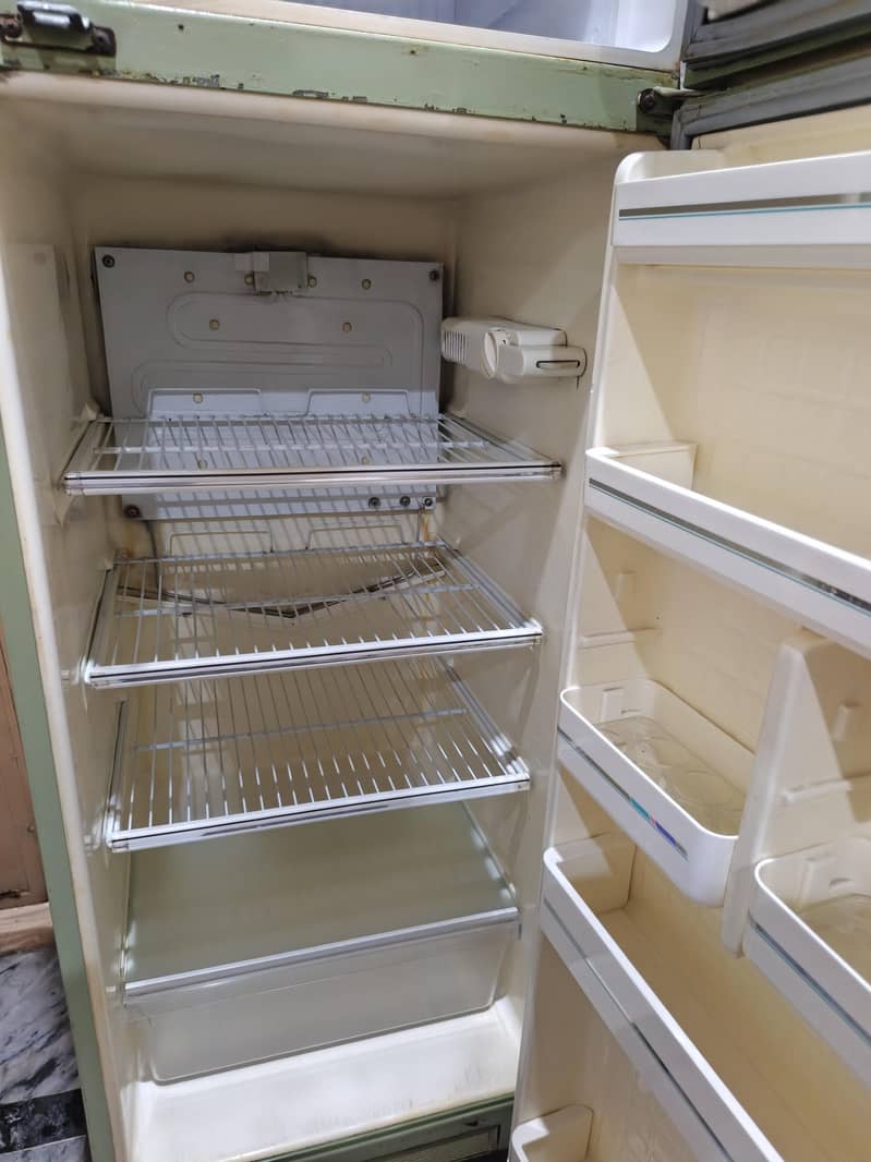 Refrigrator 3
