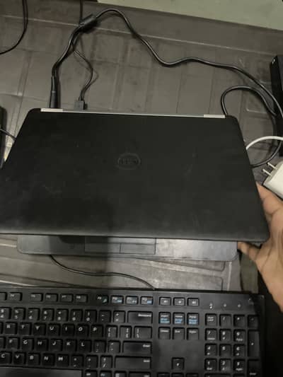 Dell Laptop - Excellent Condition - Ready to Use