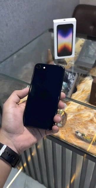 Apple iPhone SE