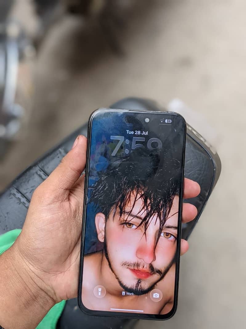 iPhone 15 pro max 1
