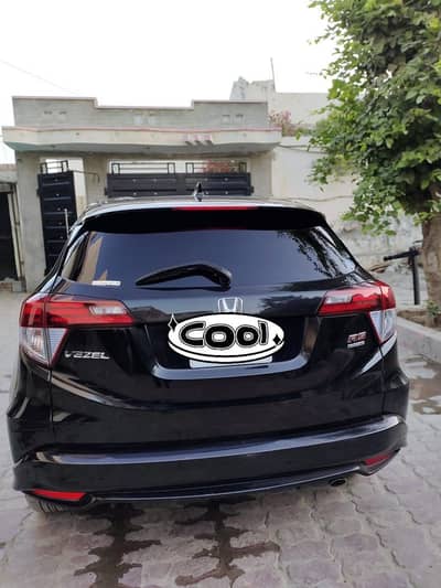 Honda Vezel 2016