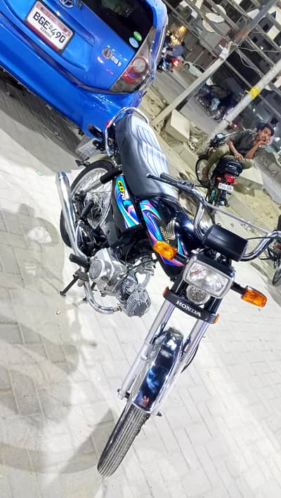 Honda CD-70 2024 model Karachi num 1st owner Genuine mint condition