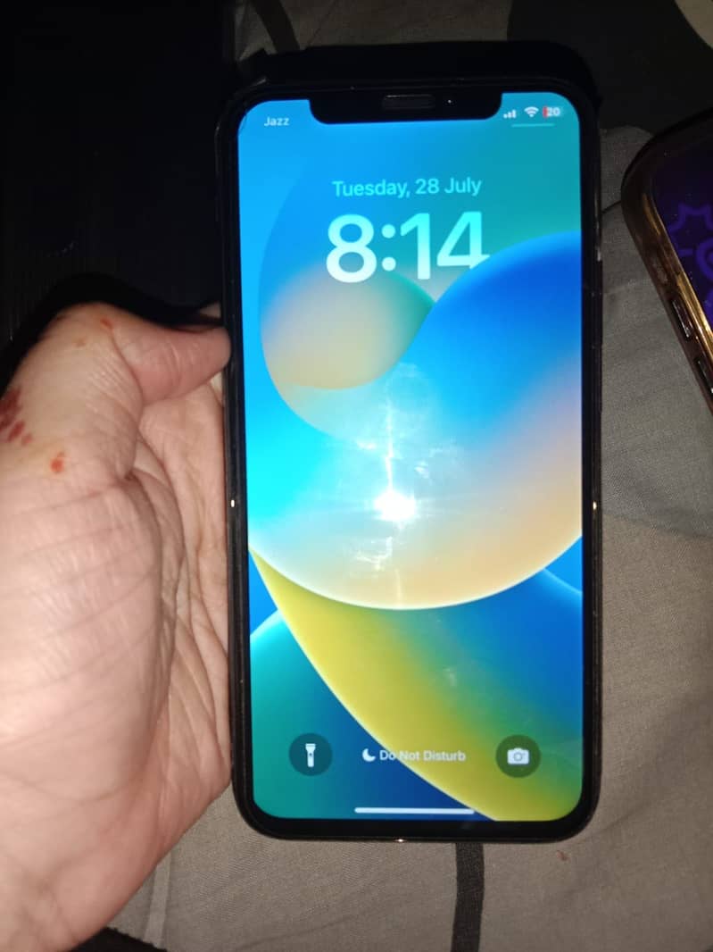 Apple iPhone X 4