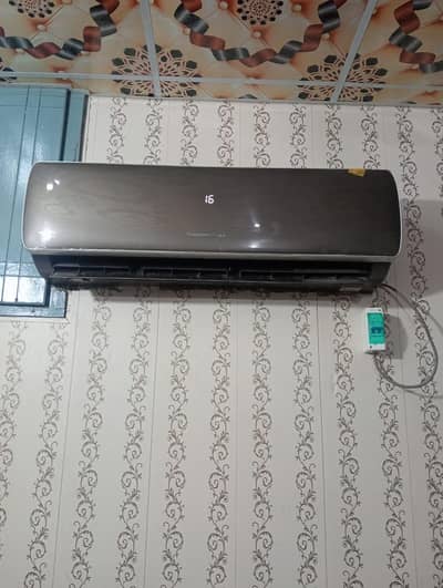 1.5ton DC inverter good condition best coling