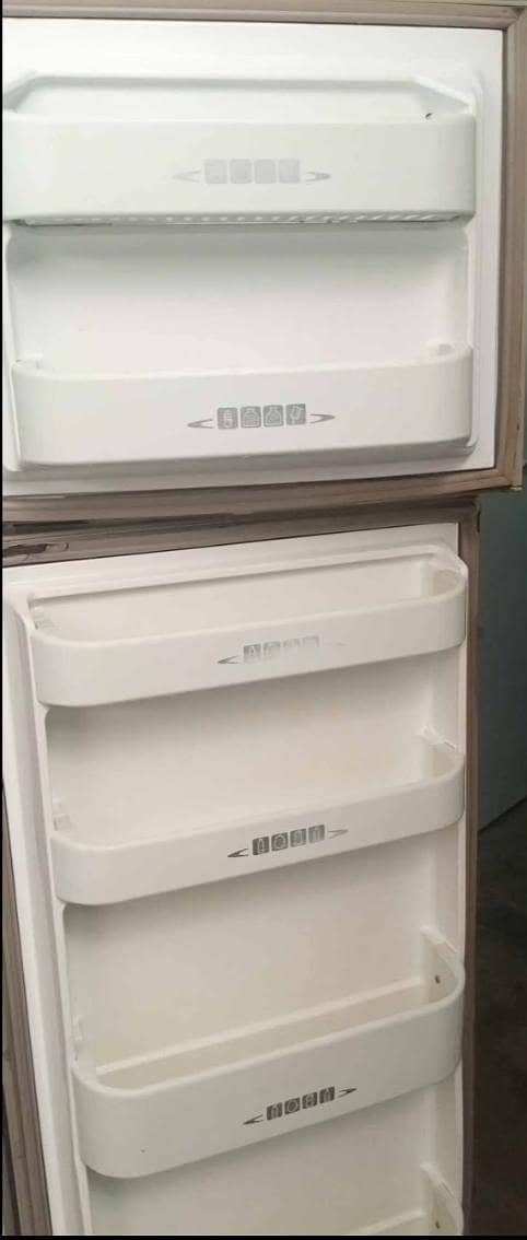 Refrigerator 4