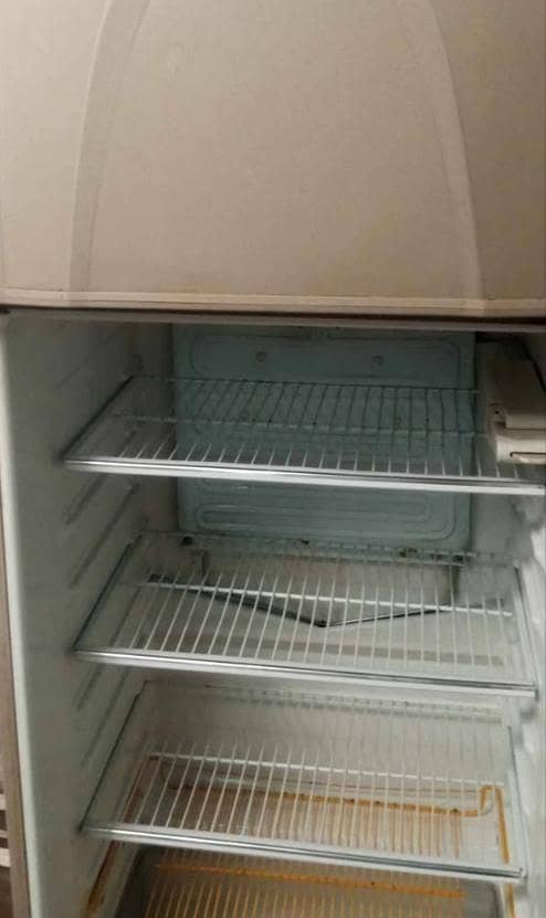 Refrigerator 6
