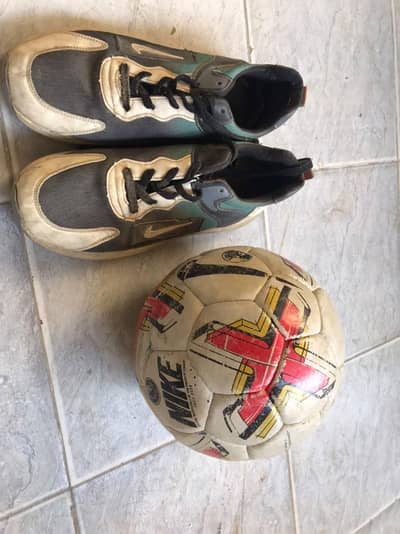 Football with Shoes final price