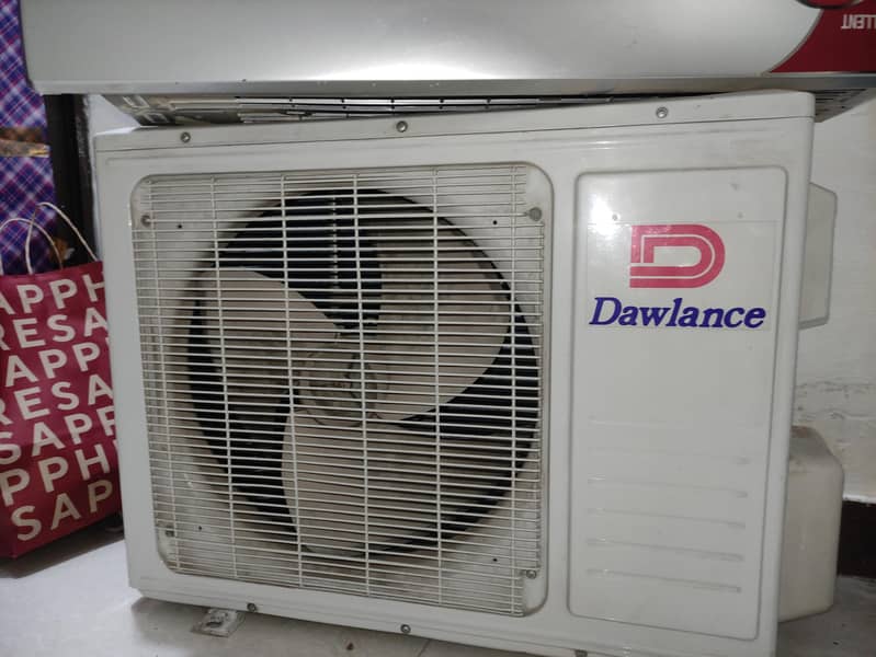 Dawlance split ac in excellent condition 1
