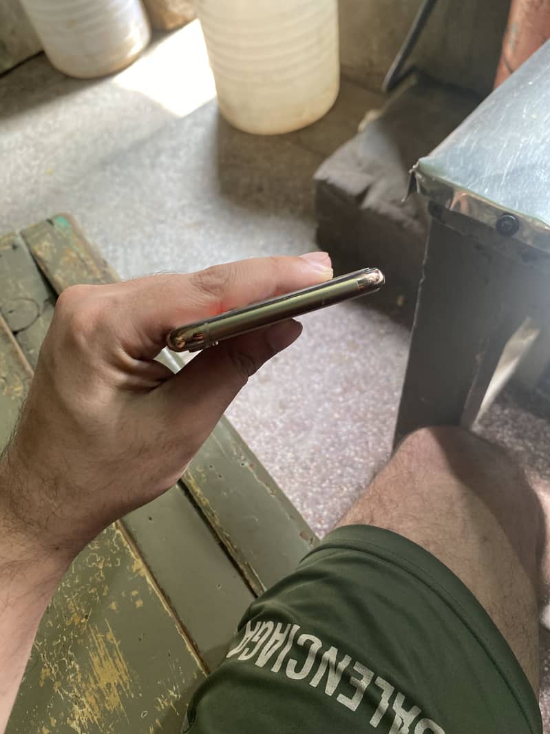 IPhone XS MAX 6