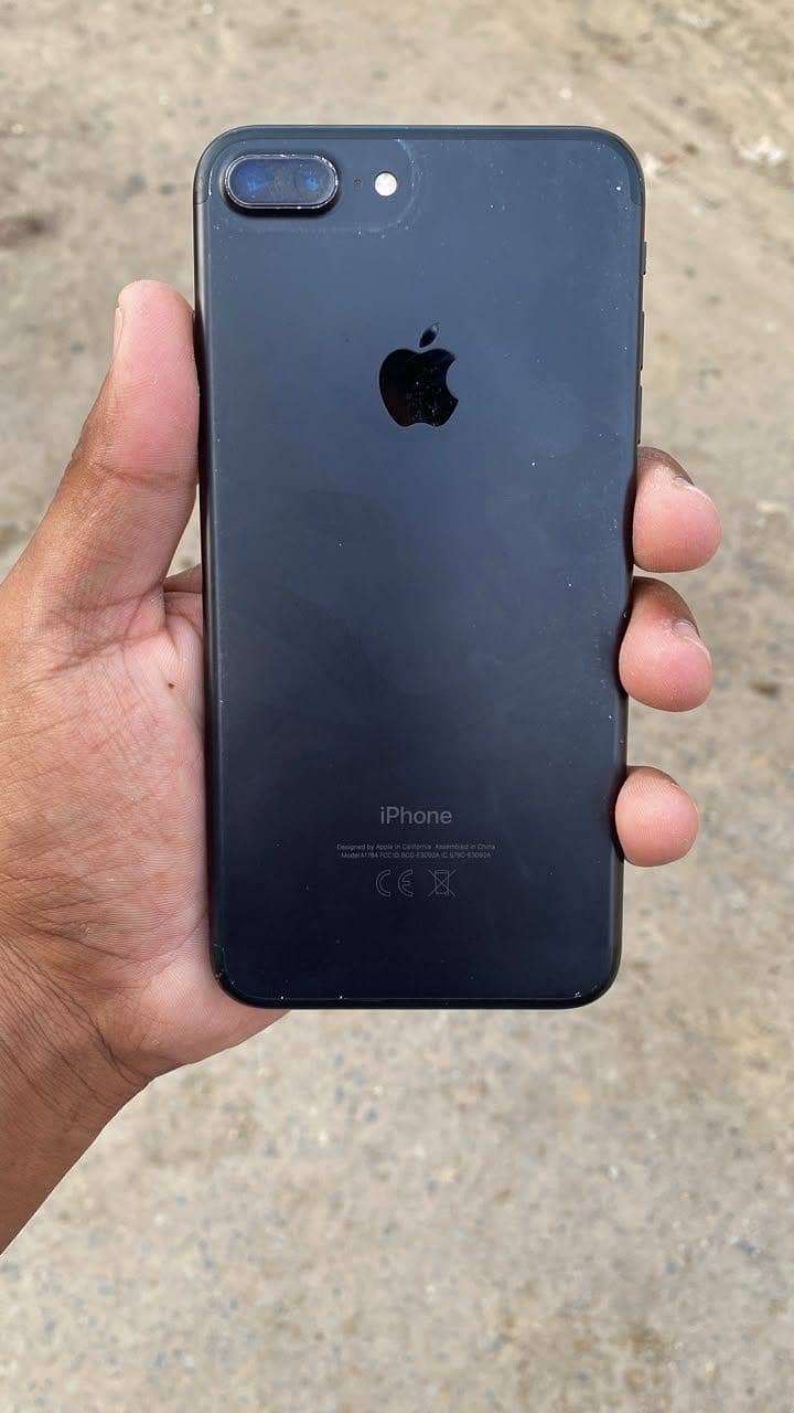 Apple iPhone 7 Plus 2