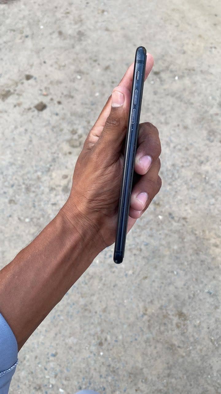 Apple iPhone 7 Plus 4